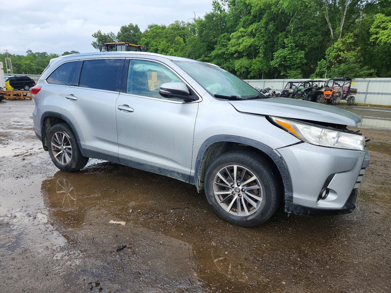 2019 Toyota Highlander Xle - Image 4