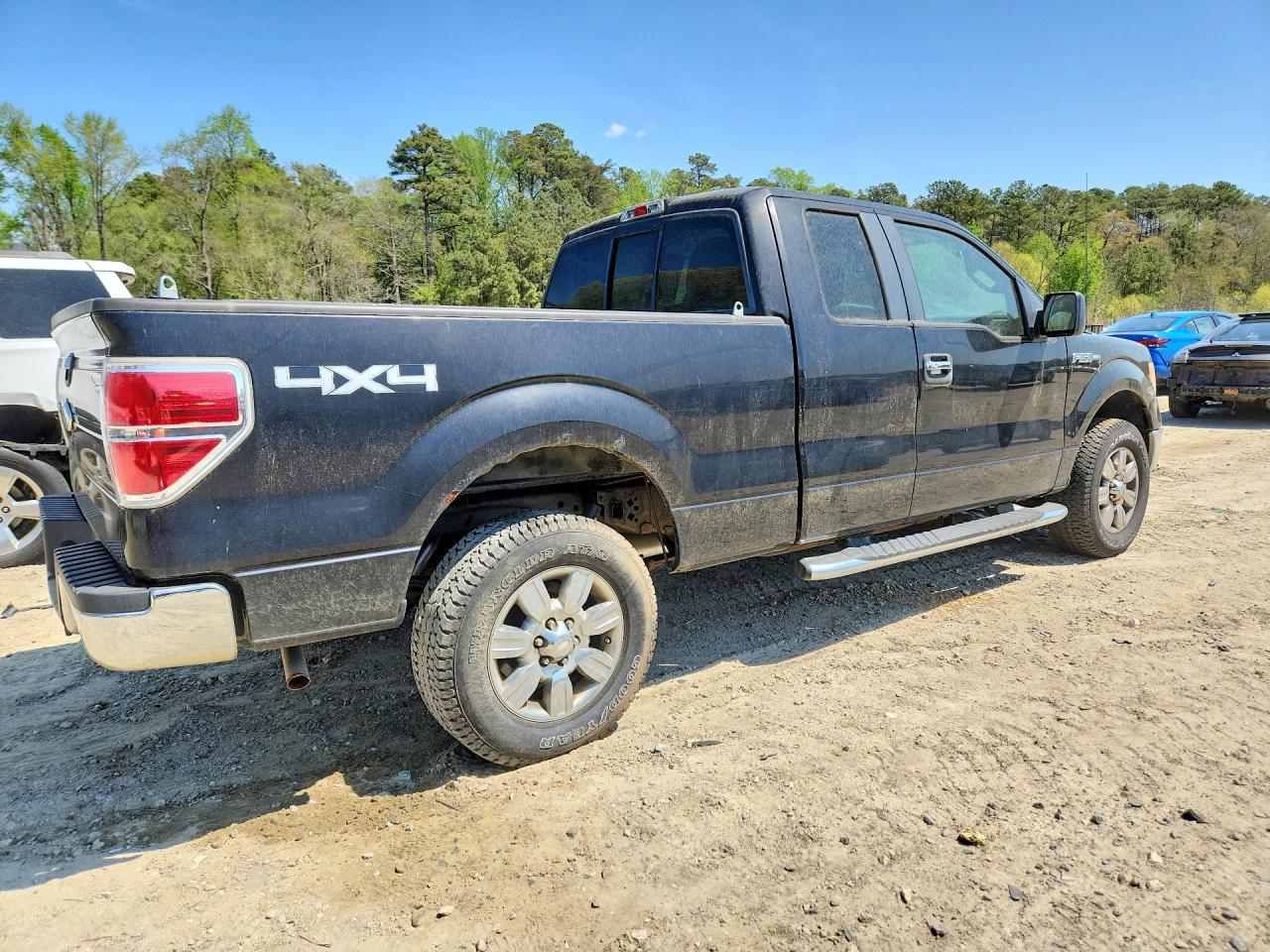 2010 Ford F150 Super Cab - Фото 3