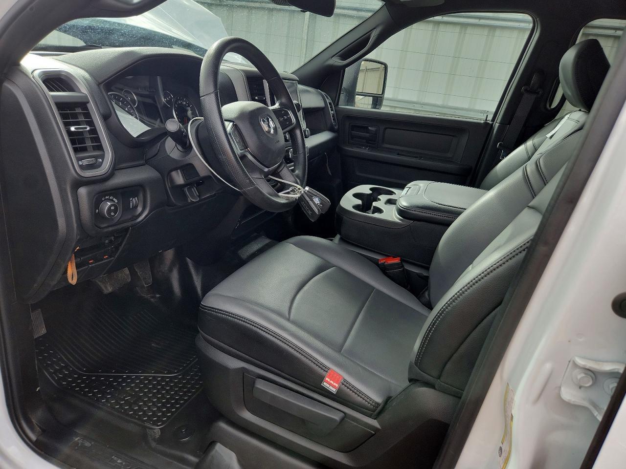 2026 Ram 3500 Tradesman - Фото 7