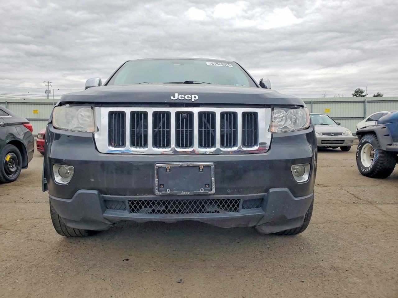2012 Jeep Grand Cherokee Laredo - Image 5
