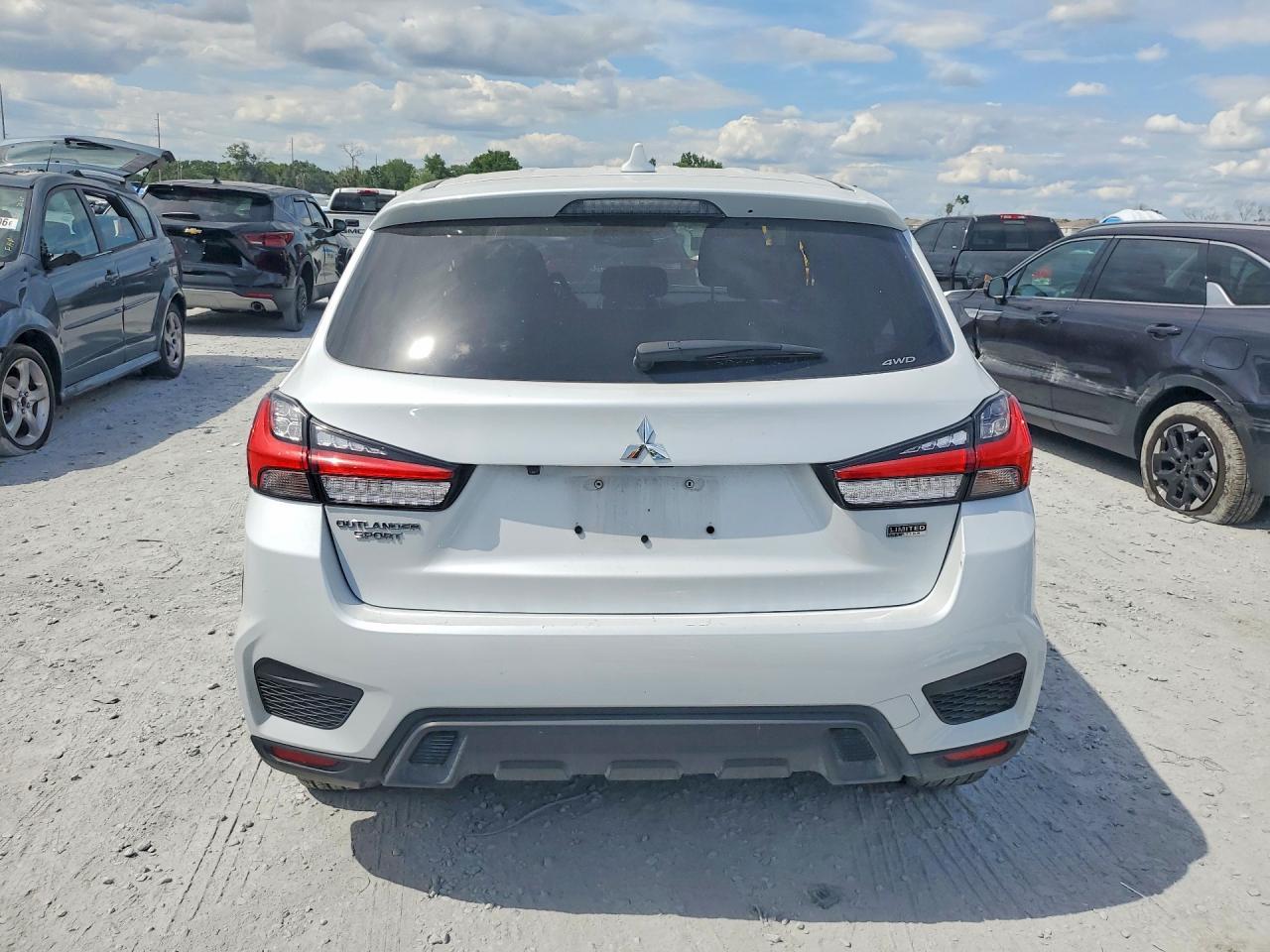 2025 Mitsubishi Outlander Sport S - Image 6