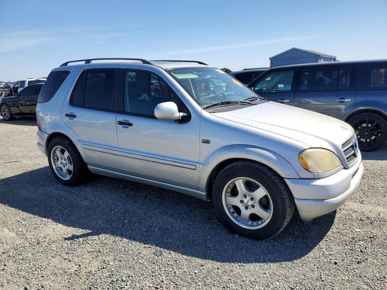 2000 Mercedes-Benz Ml 430 - Image 4