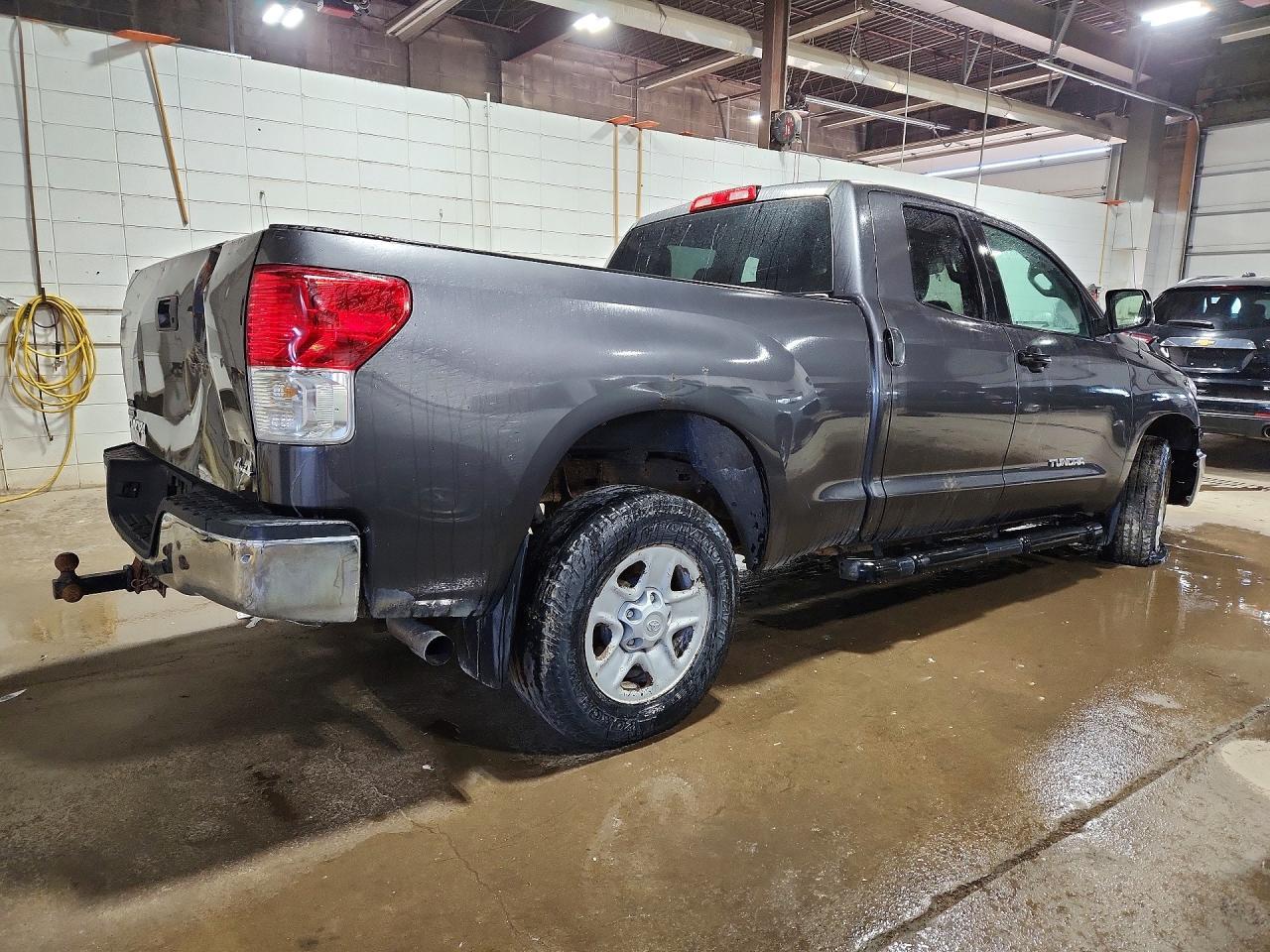 2013 Toyota Tundra Double Cab Sr5 - Image 3