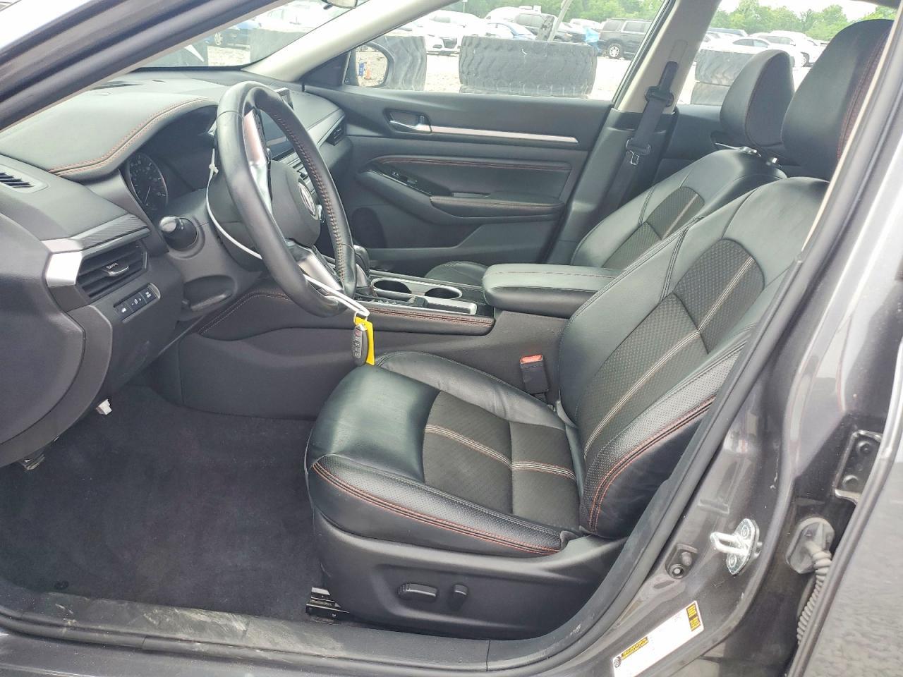 2023 Nissan Altima Sr - Image 7