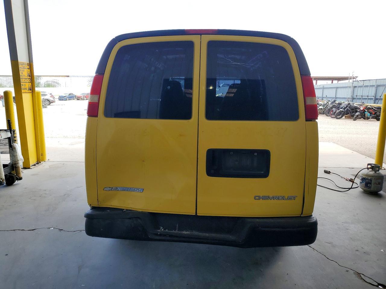 2006 Chevrolet Express G1500 Delivery Van - Фото 6