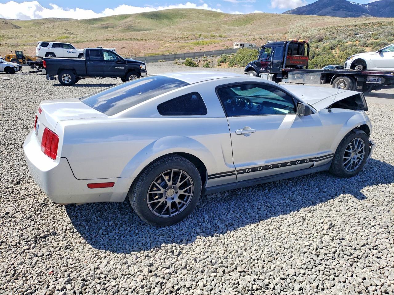 2007 Ford Mustang - Image 3