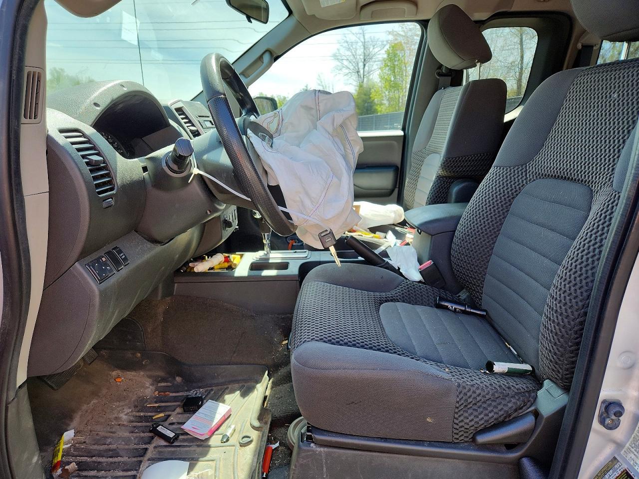 2012 Nissan Frontier Sv V6 - Image 7