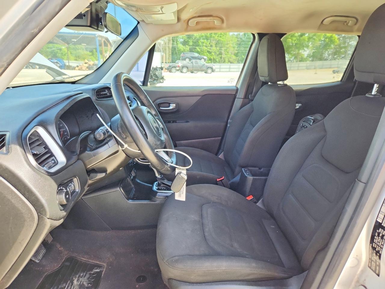 2020 Jeep Renegade Latitude - Фото 7