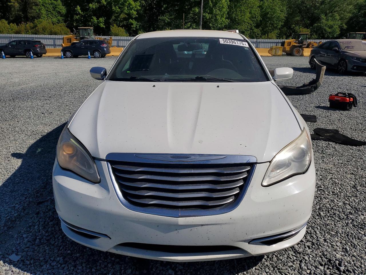 2013 Chrysler 200 Limited - Image 5