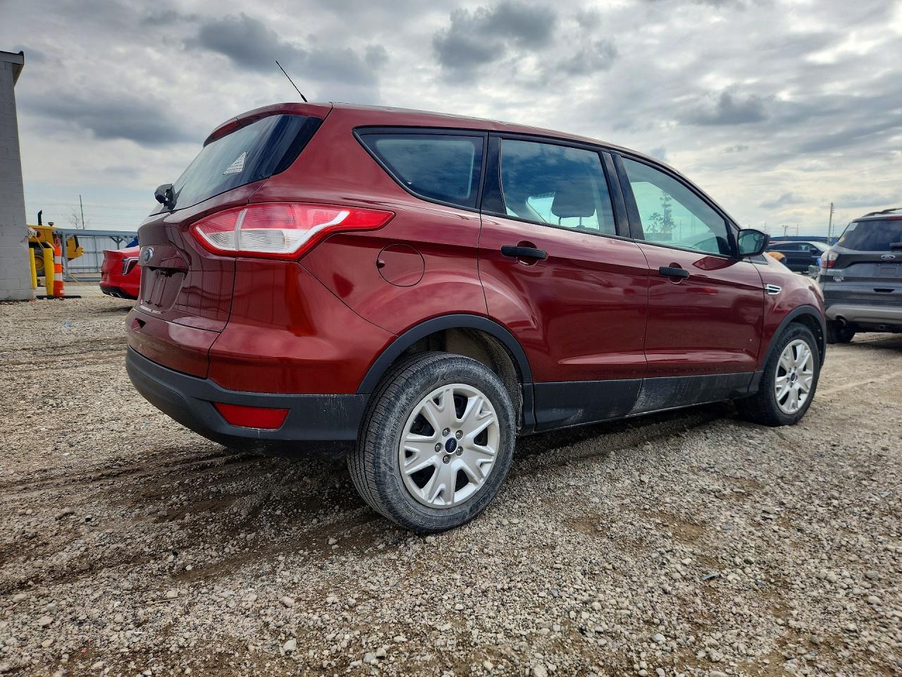 2014 Ford Escape S - Image 3
