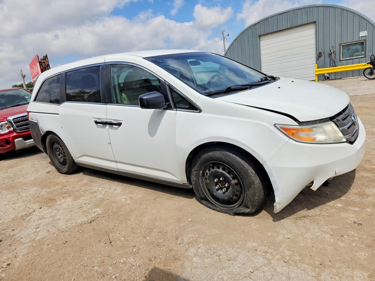 2013 Honda Odyssey Lx - Image 4
