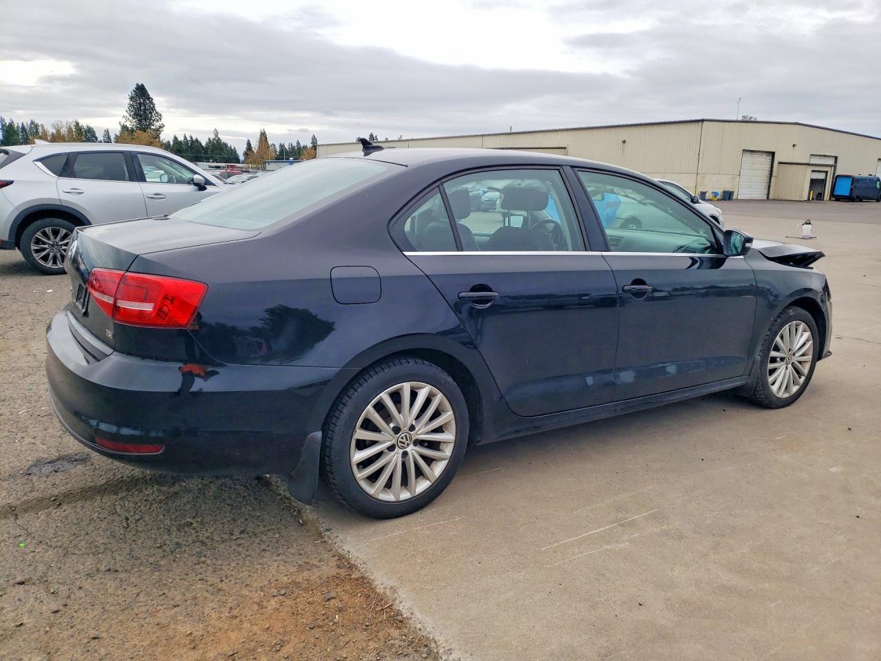 2015 Volkswagen Jetta Se - Image 3