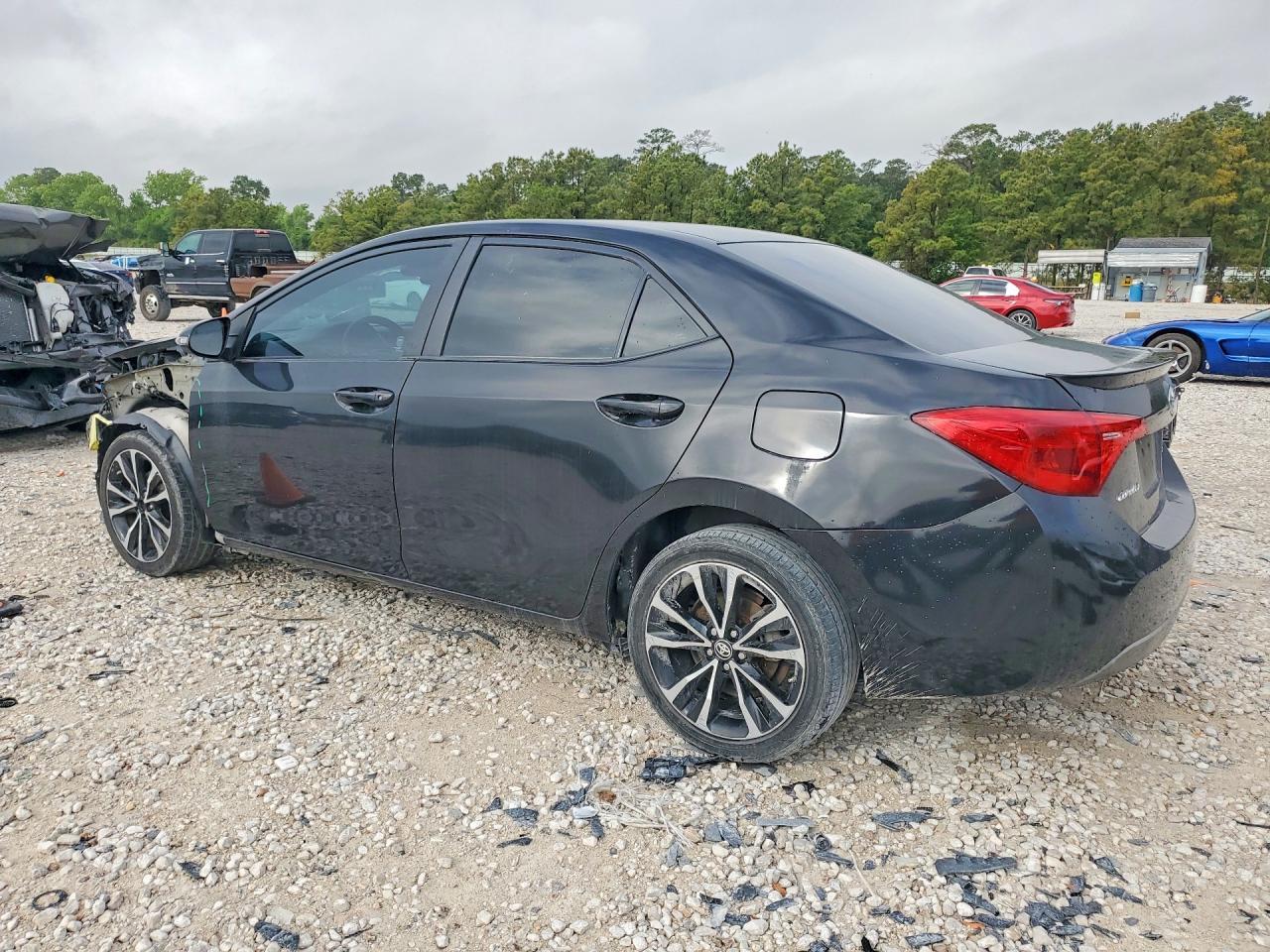 2019 Toyota Corolla Se - Image 2