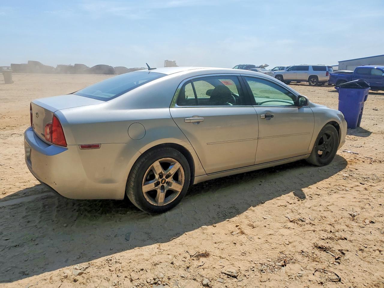 2010 Chevrolet Malibu 1Lt - Image 3