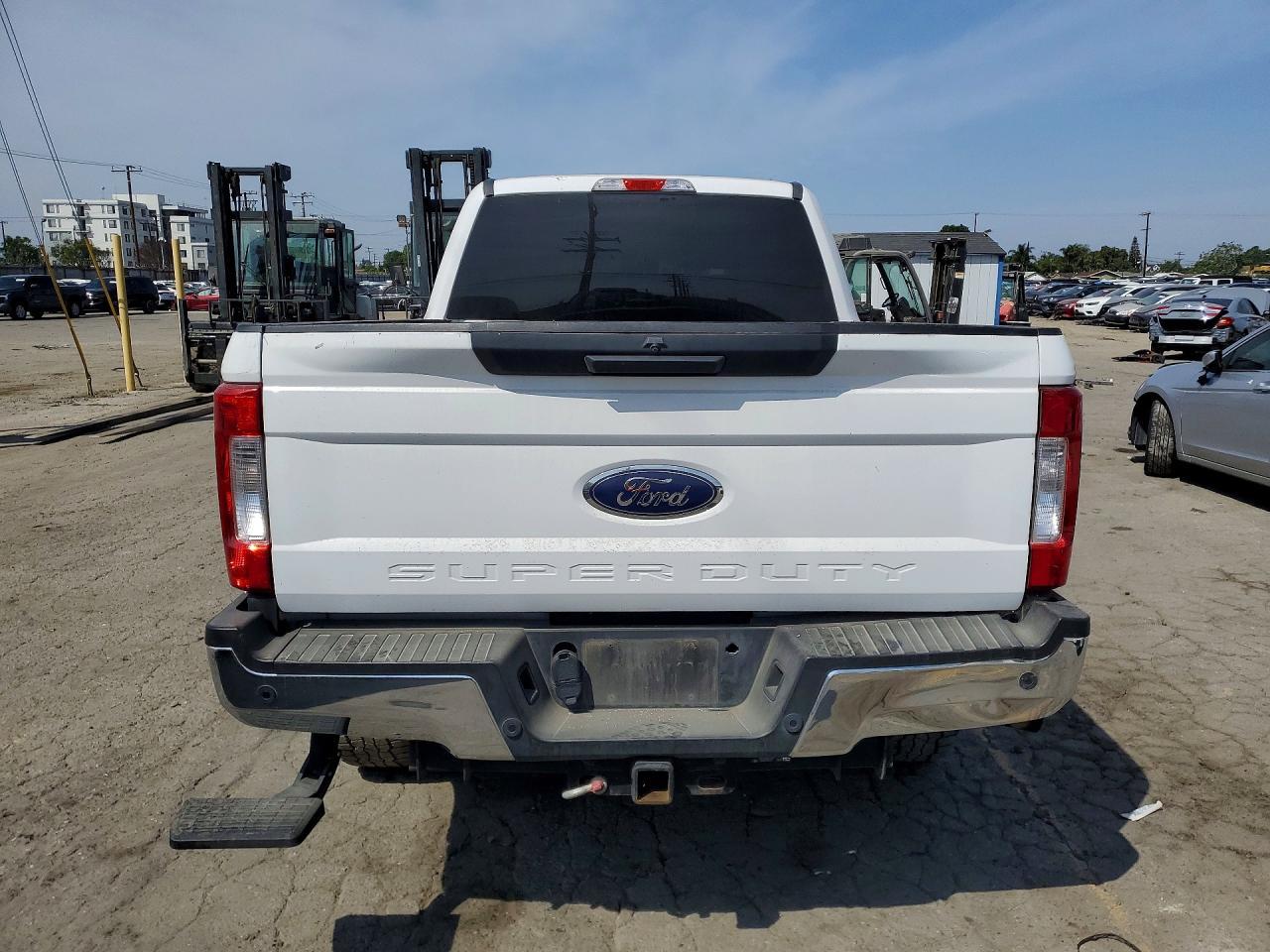 2019 Ford F250 Super Duty - Фото 6