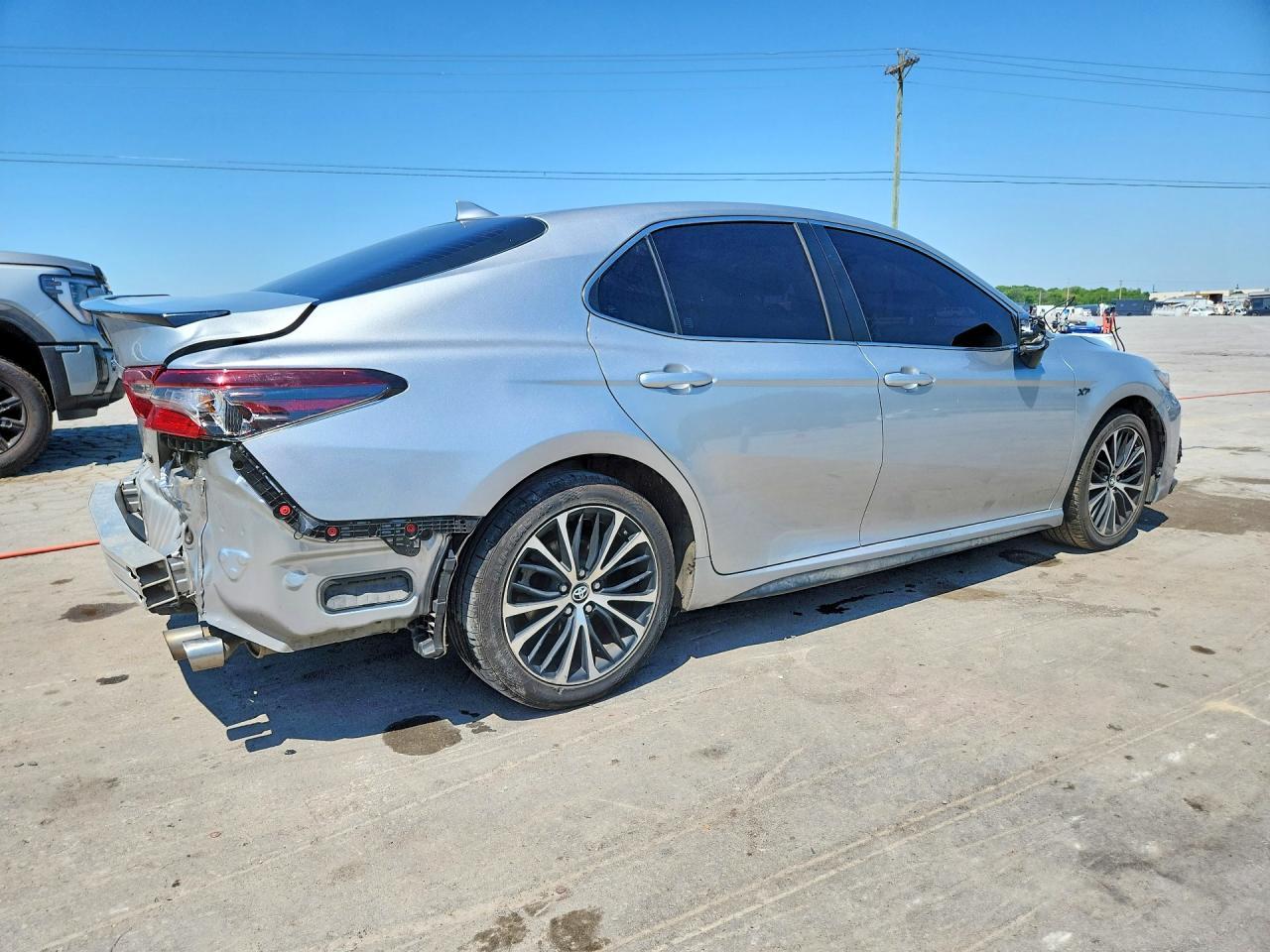 2023 Toyota Camry Se - Image 3