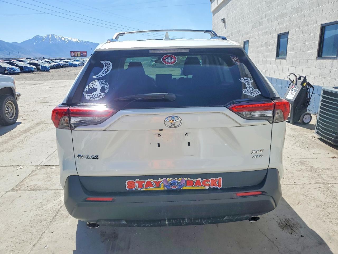 2021 Toyota Rav4 Xle Premium - Фото 6
