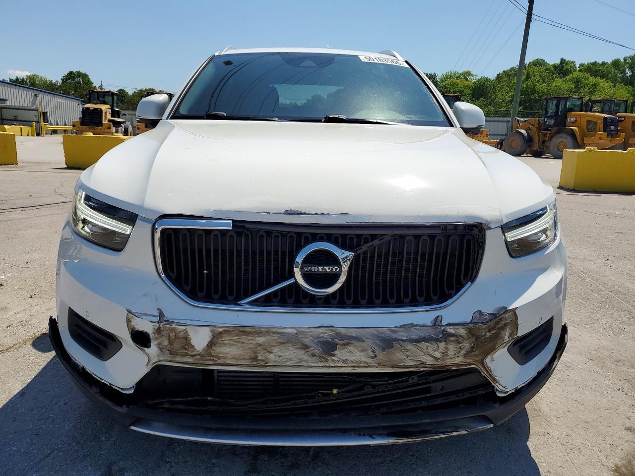 2019 Volvo Xc40 T5 Momentum - Image 5