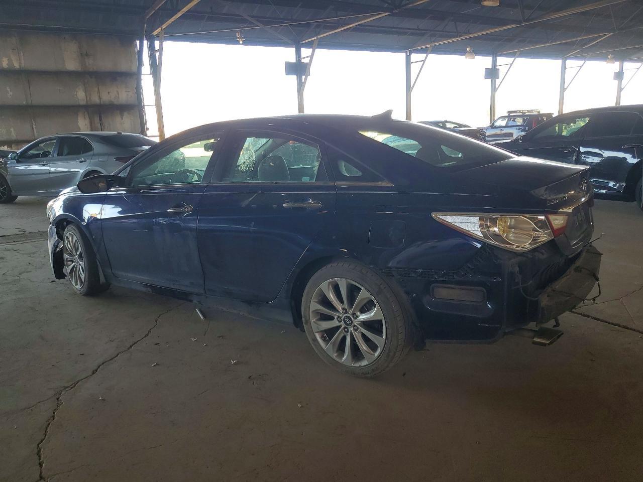 2011 Hyundai Sonata Se - Image 2