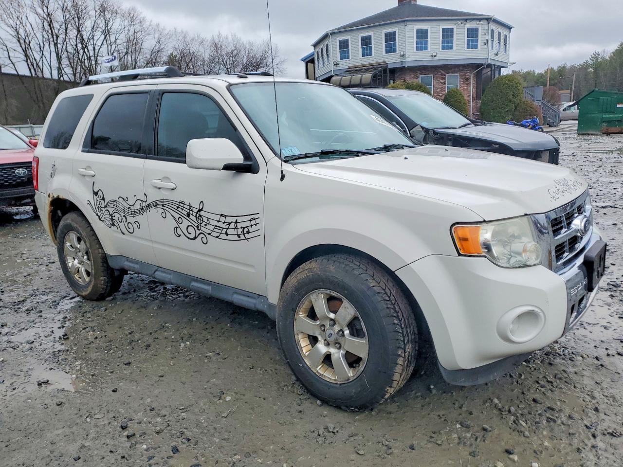 2011 Ford Escape Limited - Image 4