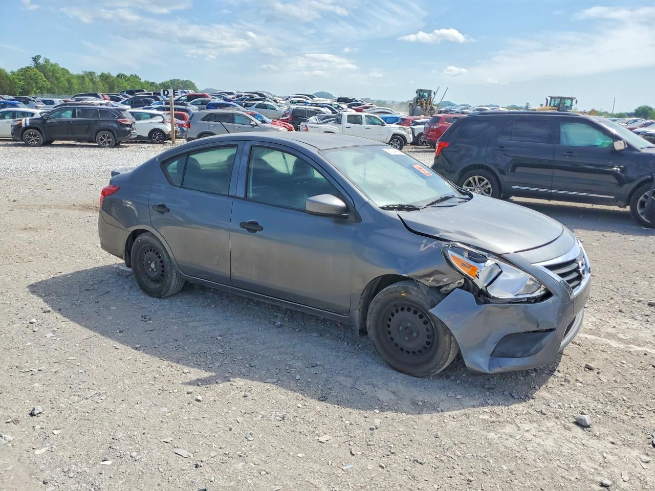 2018 Nissan Versa S Plus - Image 4