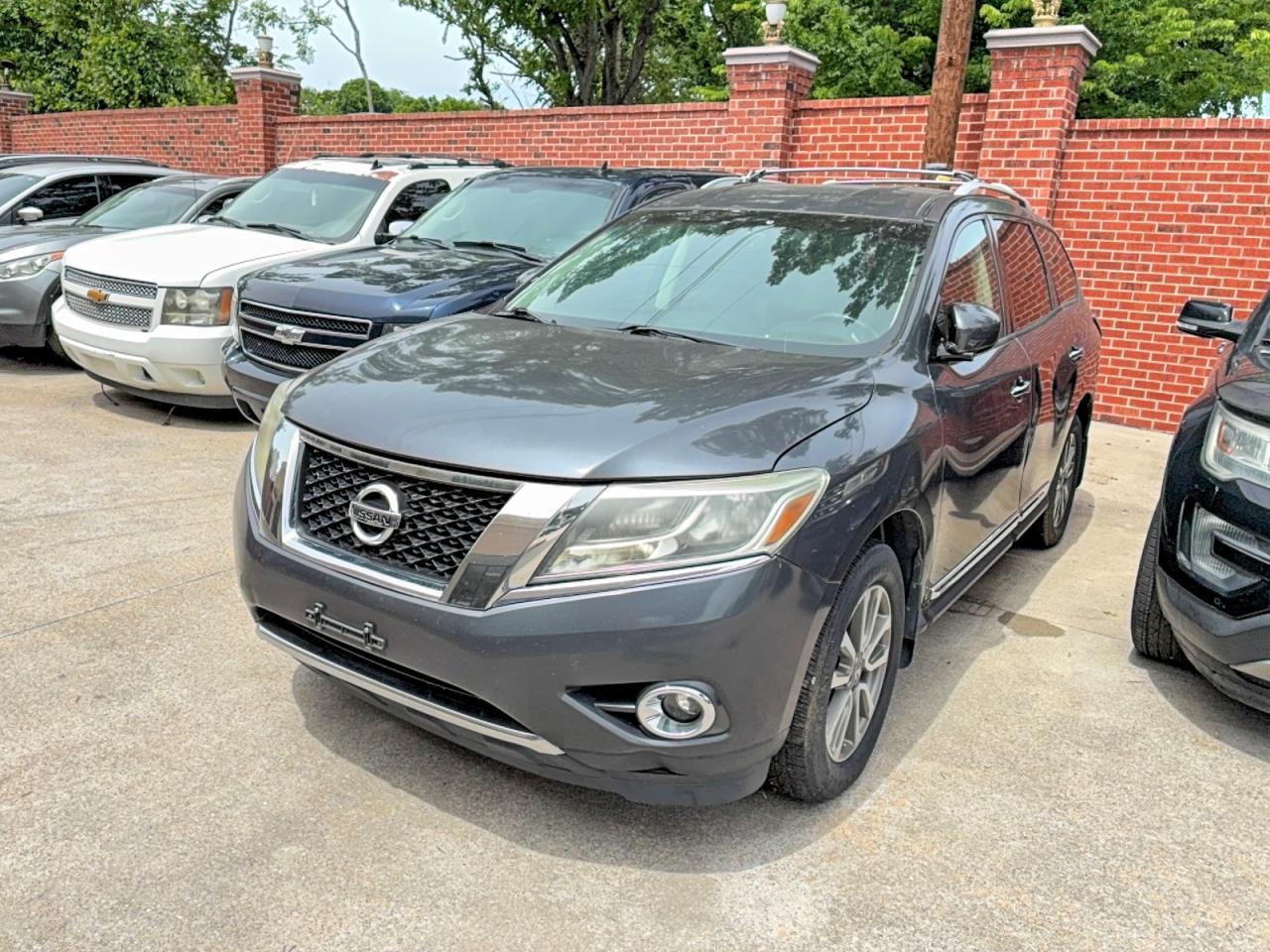 2013 Nissan Pathfinder S - Фото 2