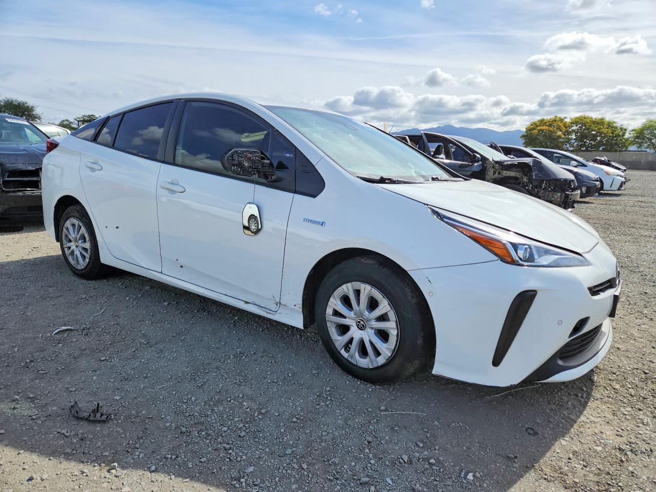 2021 Toyota Prius Le - Image 4
