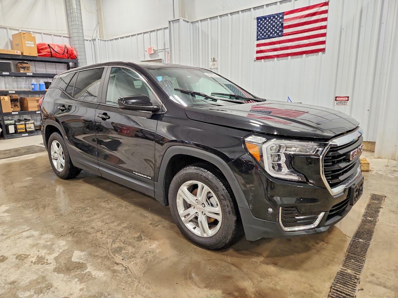 2024 GMC Terrain Sle - Image 4