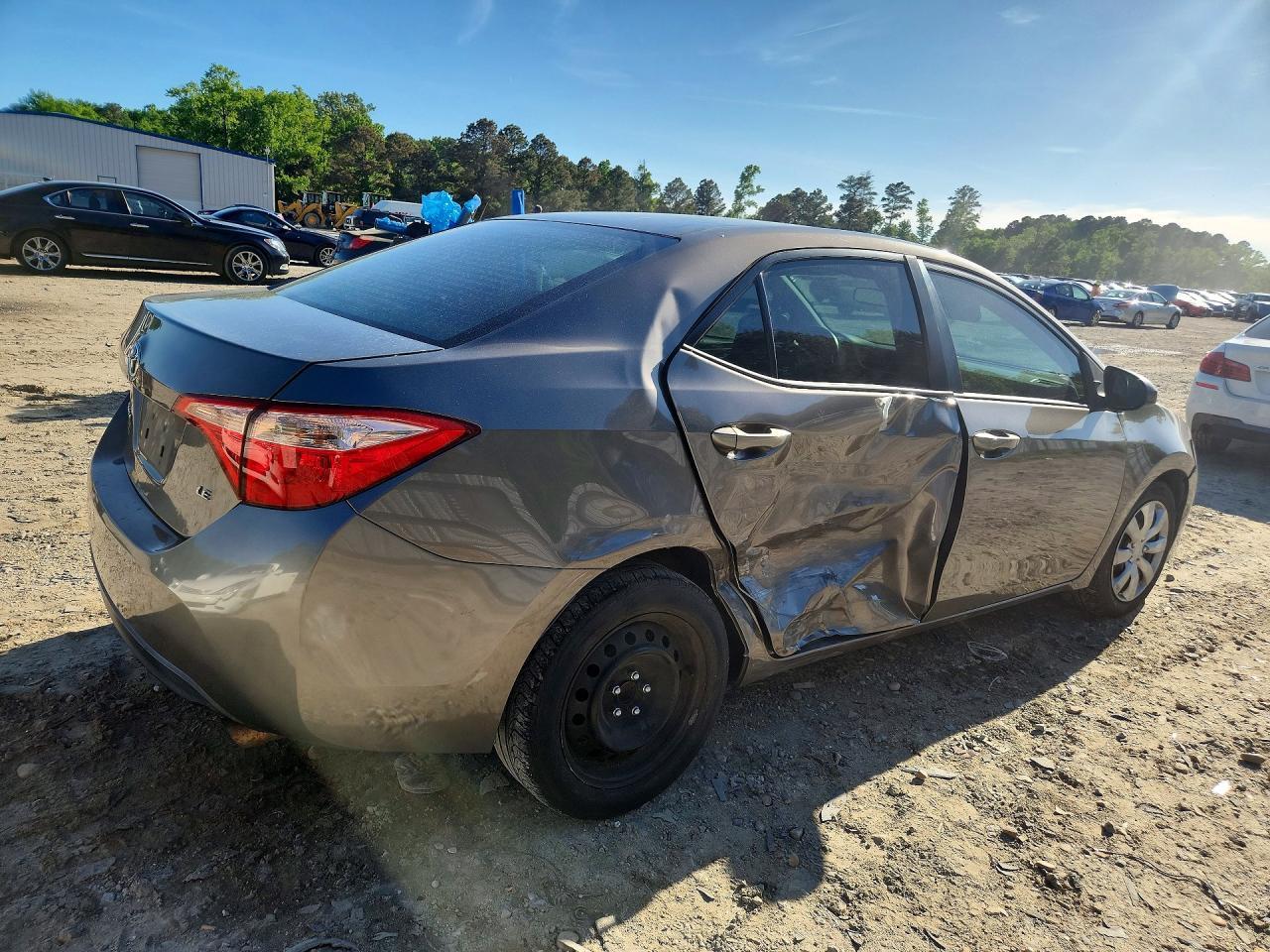2017 Toyota Corolla Le - Image 3