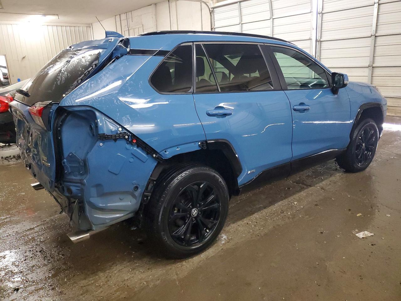2023 Toyota Rav4 Hybrid Se - Image 3