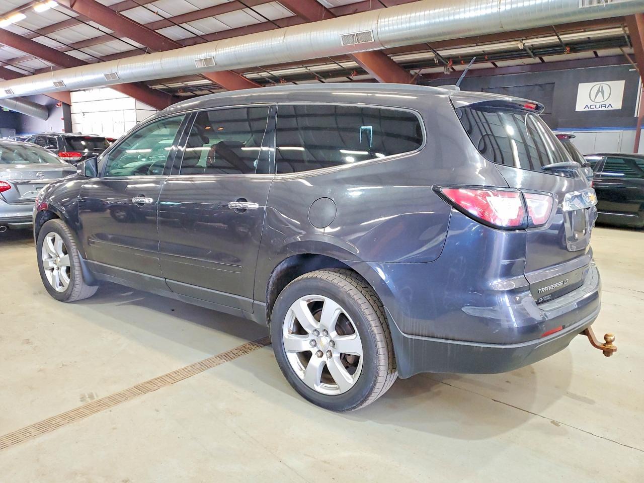 2017 Chevrolet Traverse Lt - Image 2