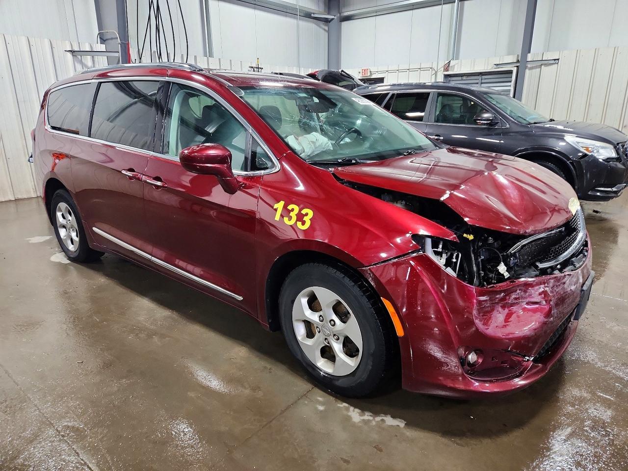 2017 Chrysler Pacifica Touring L Plus - Image 4