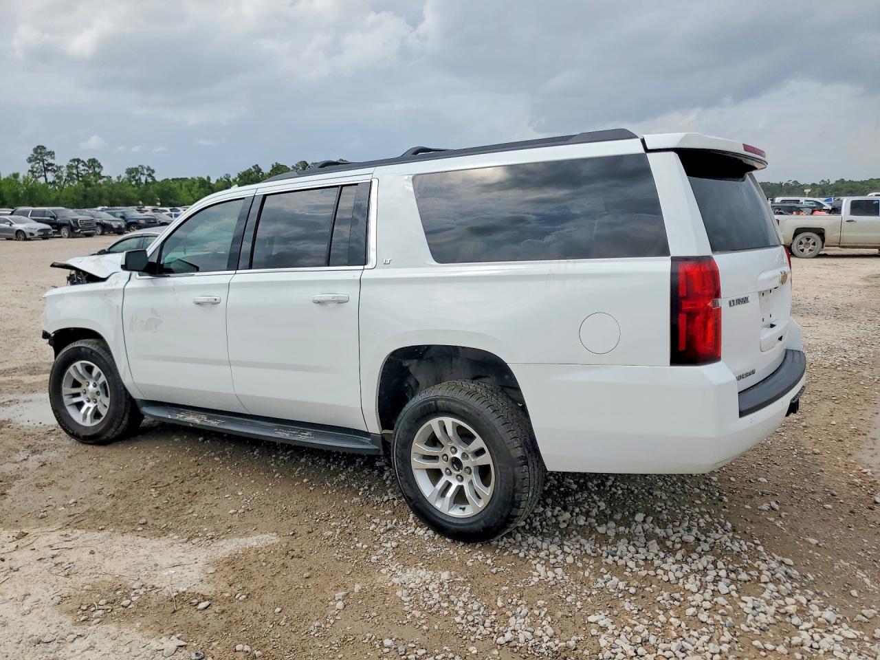 2020 Chevrolet Suburban C1500 Lt - Фото 2