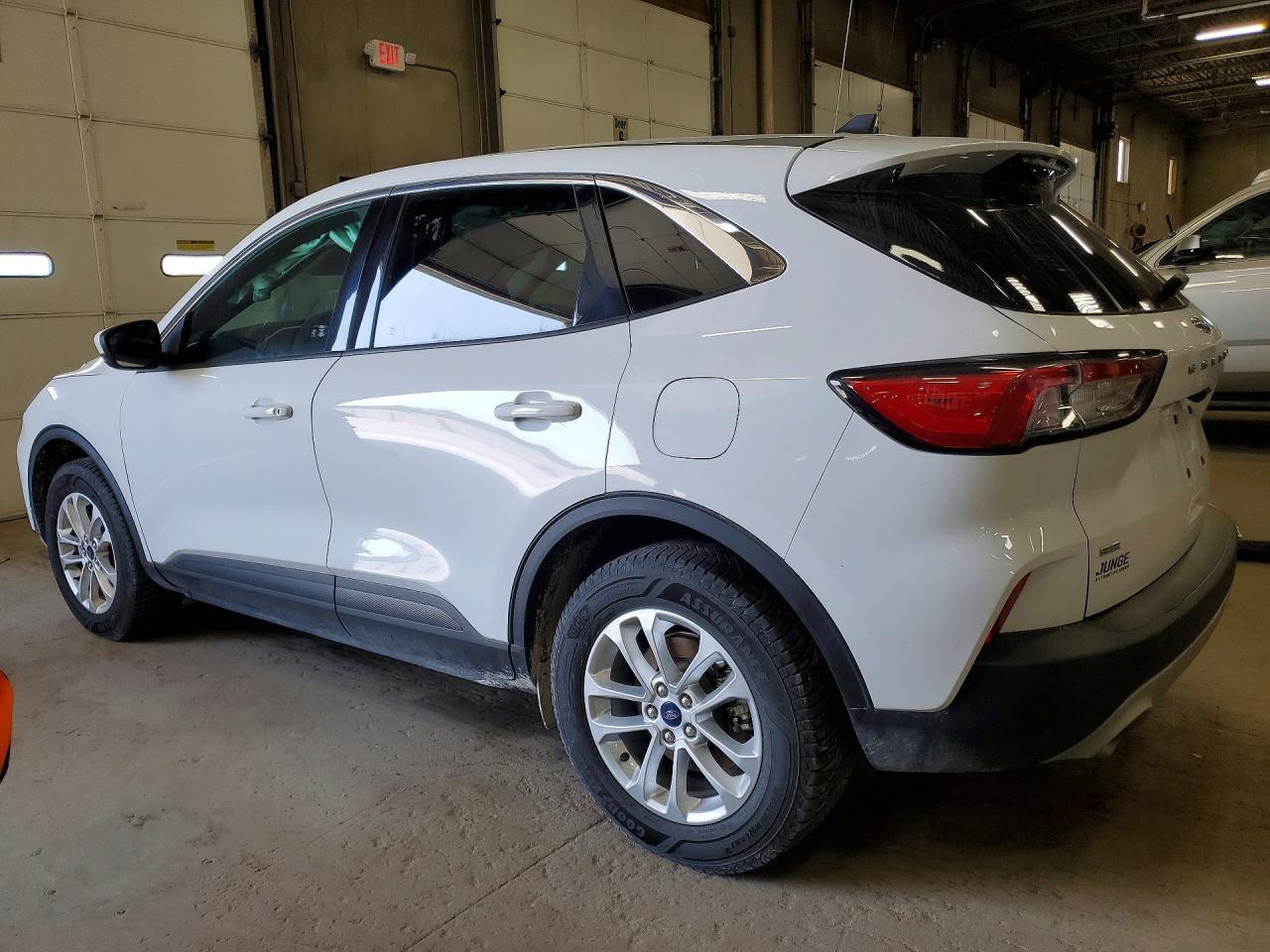 2020 Ford Escape Se - Фото 2