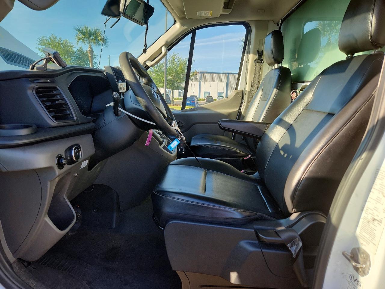 2020 Ford Transit Delivery Truck - Фото 7