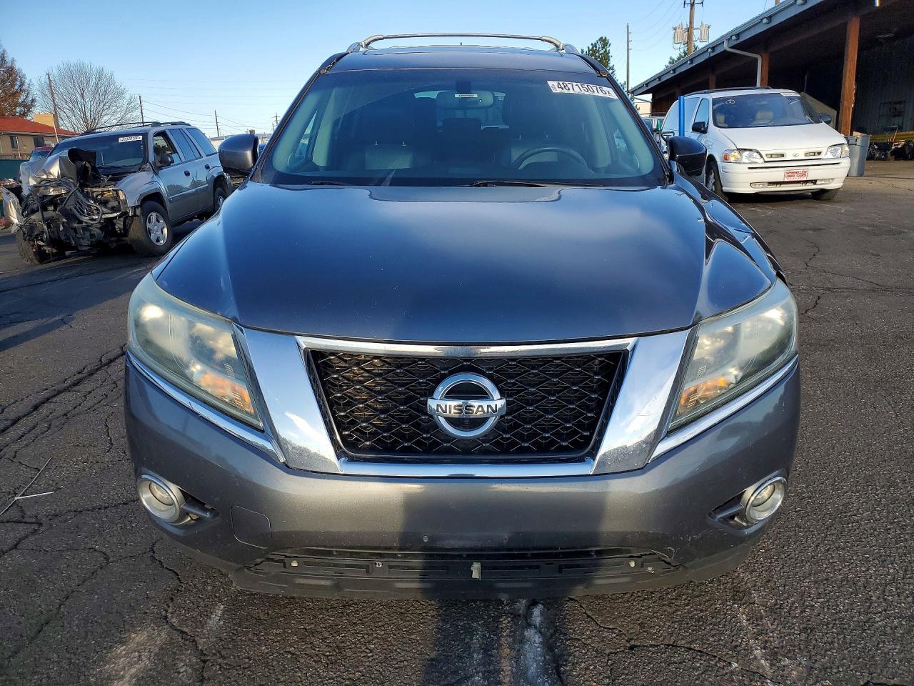 2015 Nissan Pathfinder Platinum - Image 5