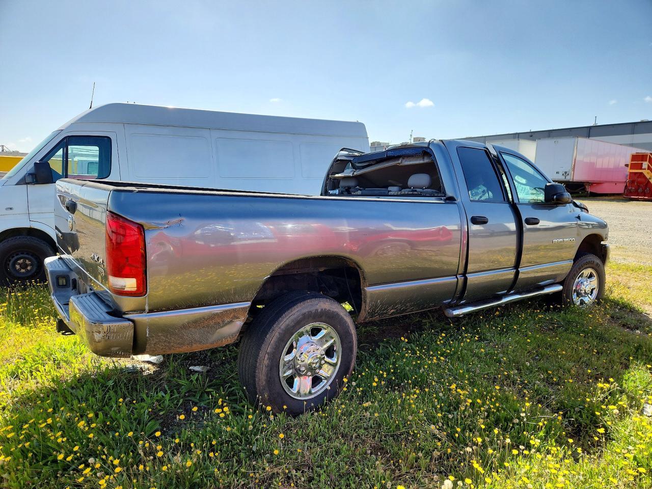 2005 Dodge Ram 3500 St - Фото 3