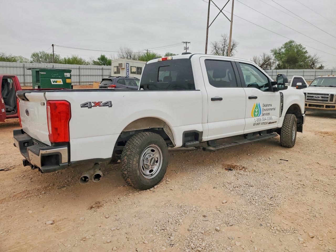 2023 Ford F250 Super Duty - Image 3
