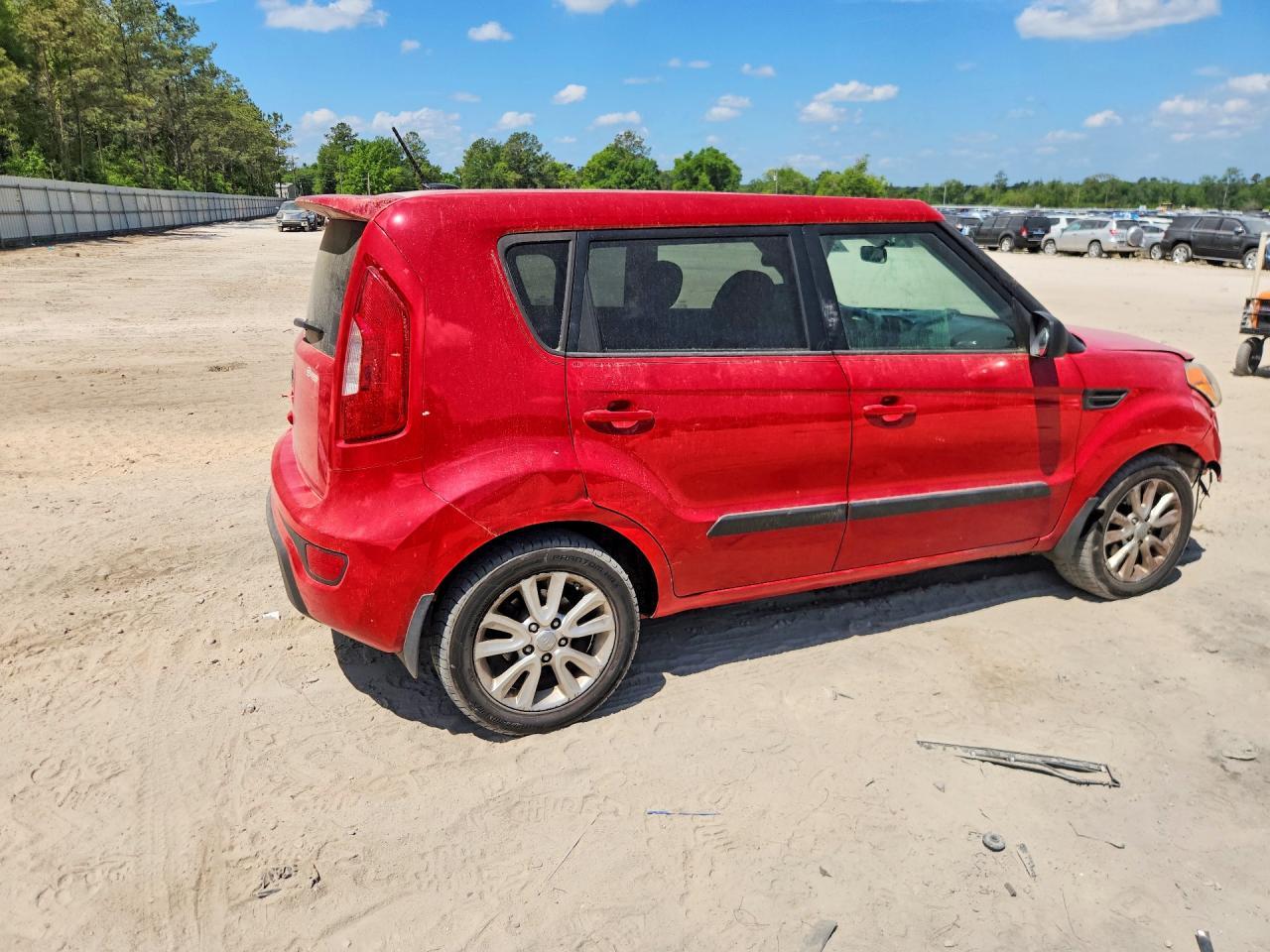 2013 Kia Soul + - Image 3