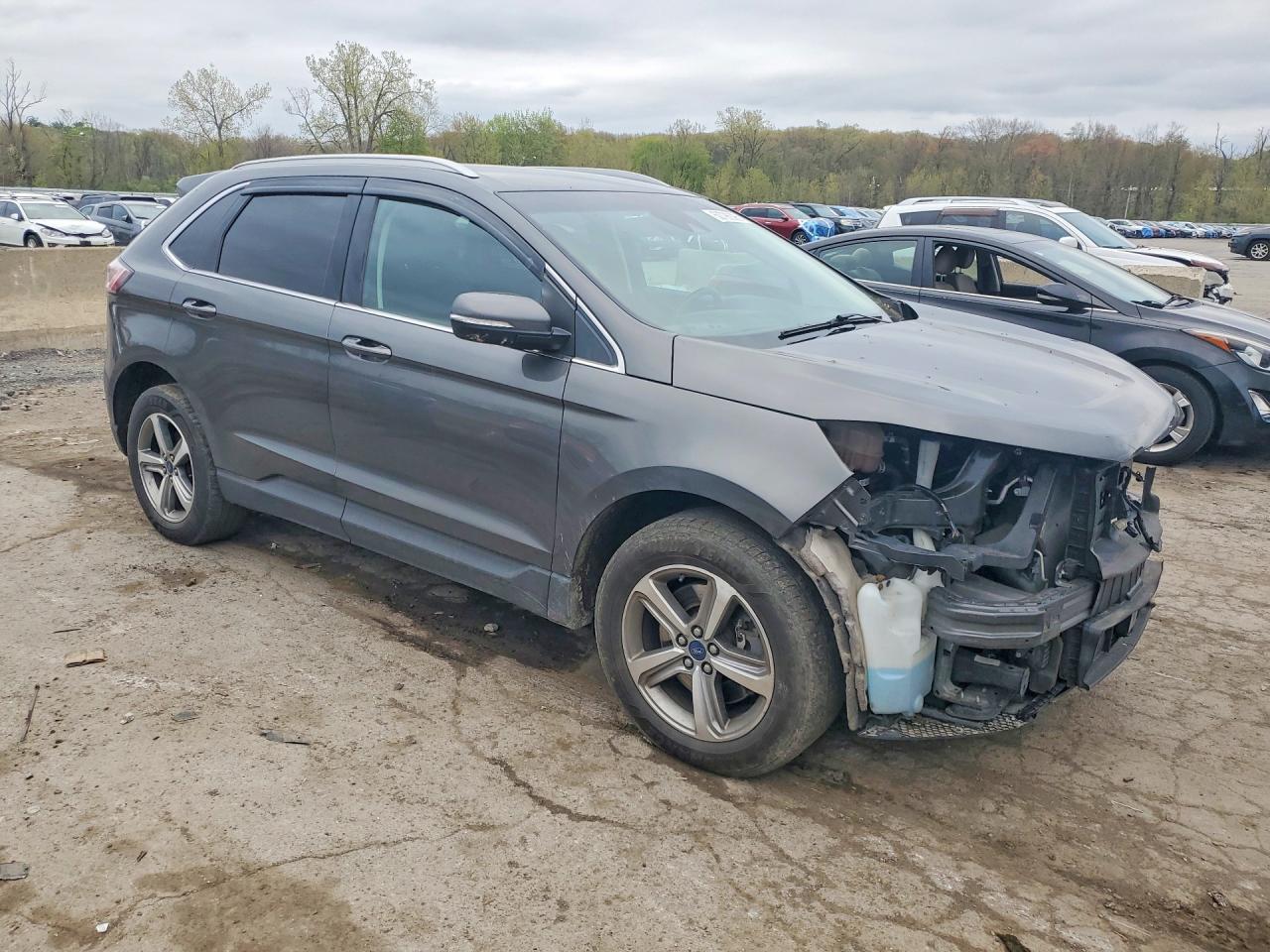 2019 Ford Edge Sel - Image 4