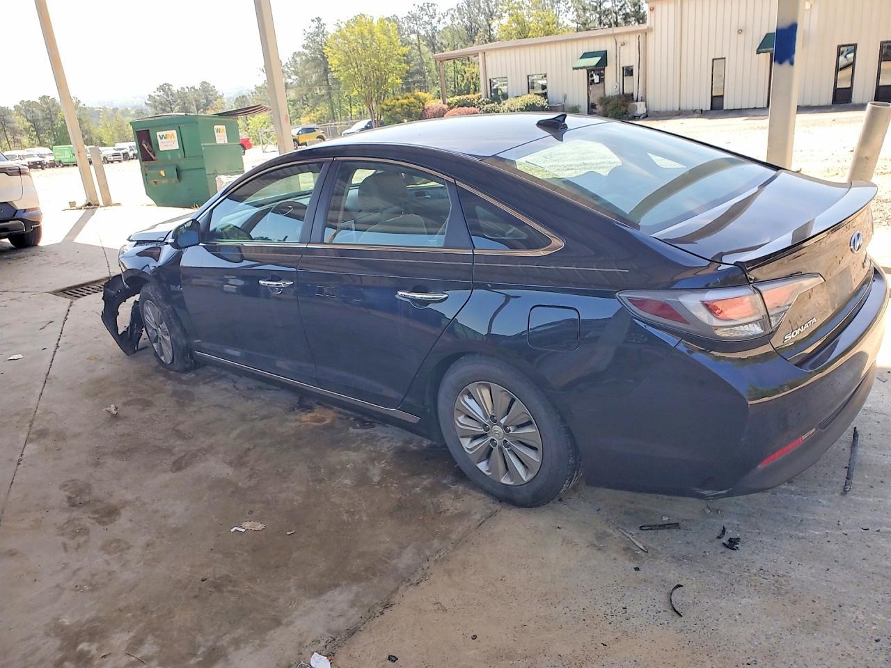 2017 Hyundai Sonata Hybrid Se - Image 2