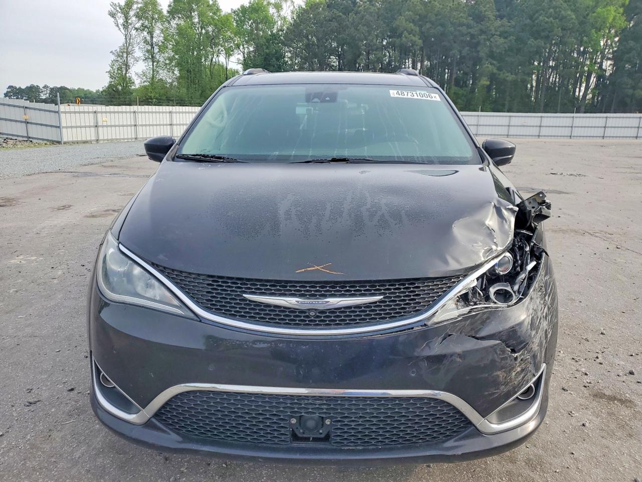 2017 Chrysler Pacifica Touring L Plus - Фото 5