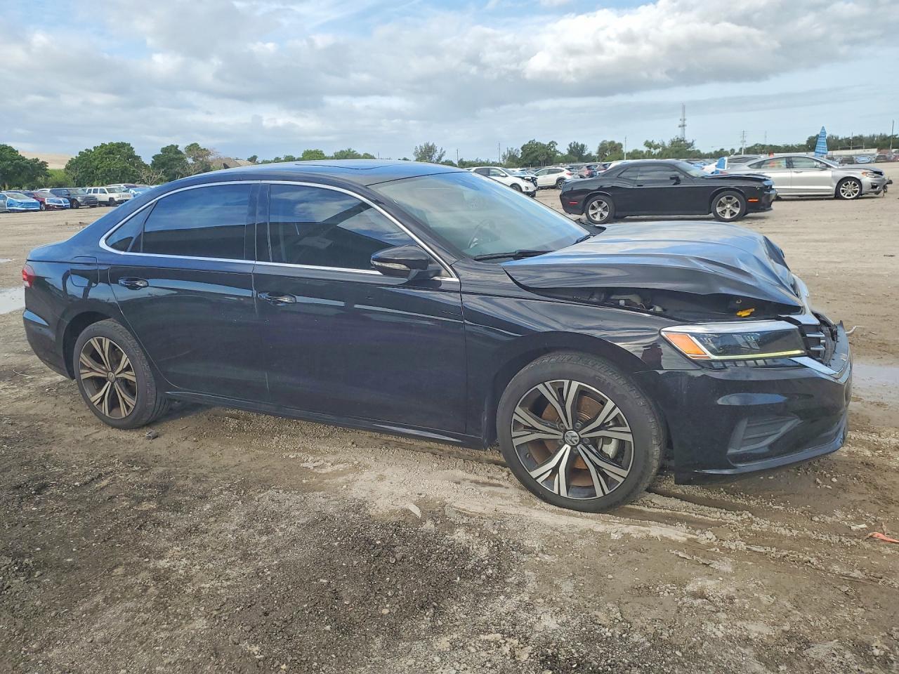 2021 Vw Passat Se Automatic - Image 4