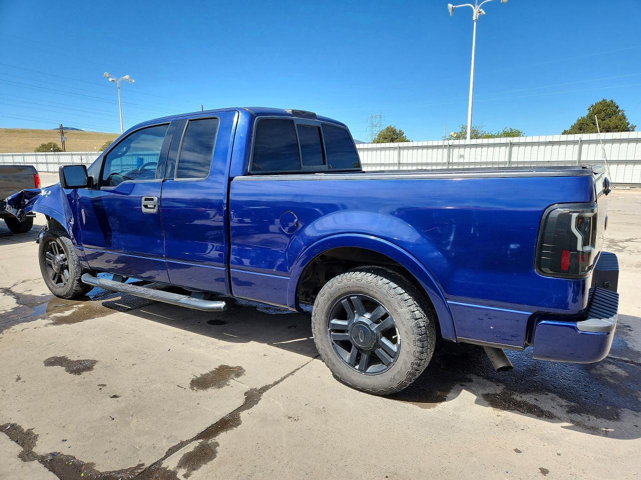 2004 Ford F150 - Фото 2