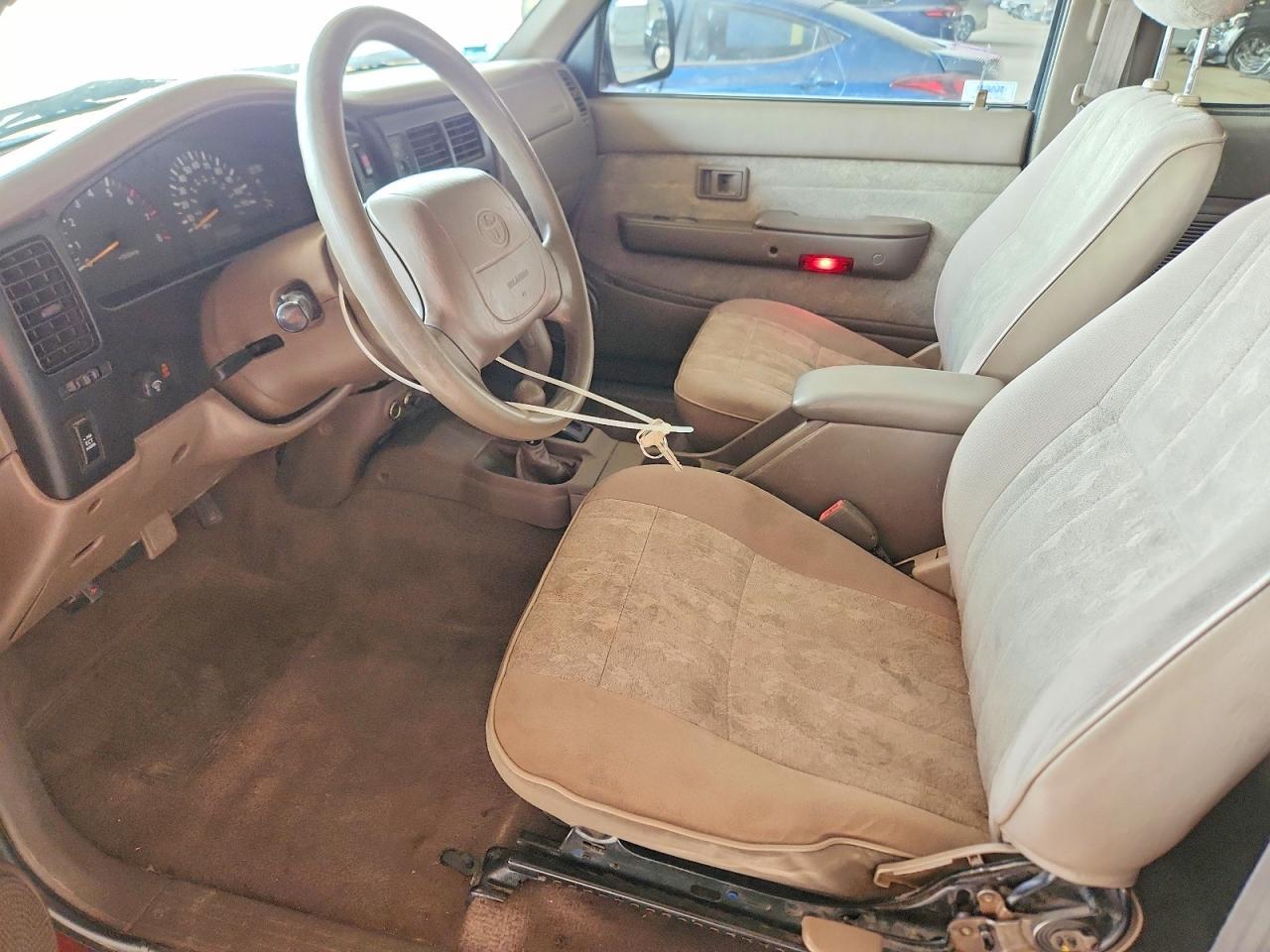 2000 Toyota Tacoma Xtracab - Image 7