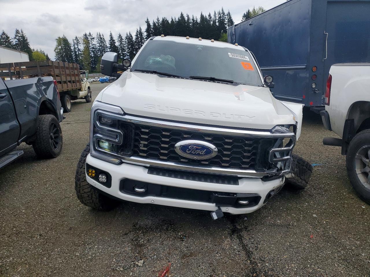 2024 Ford F350 Super Duty - Фото 5