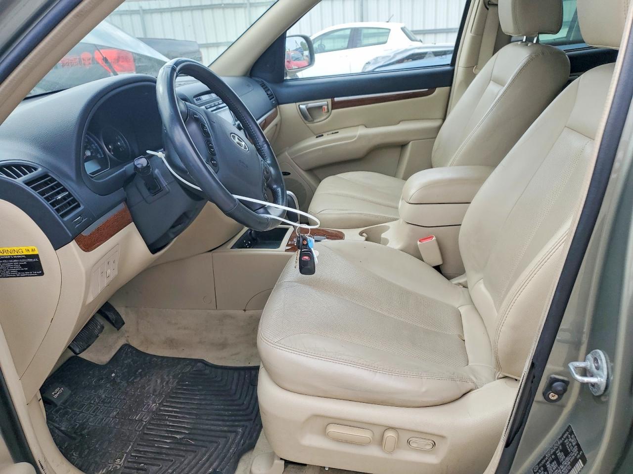 2009 Hyundai Santa Fe - Image 7