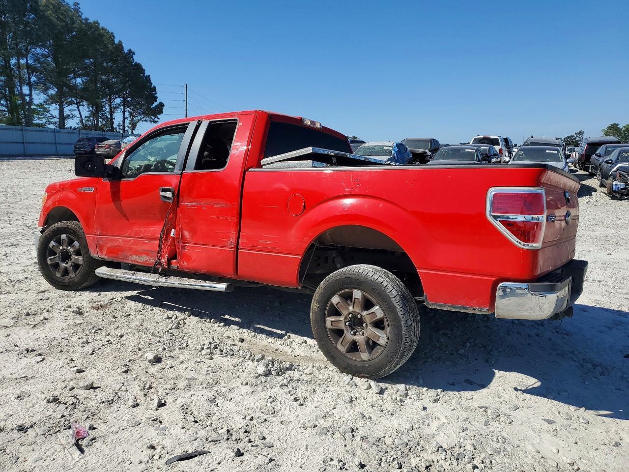 2013 Ford F150 Super Cab - Image 2