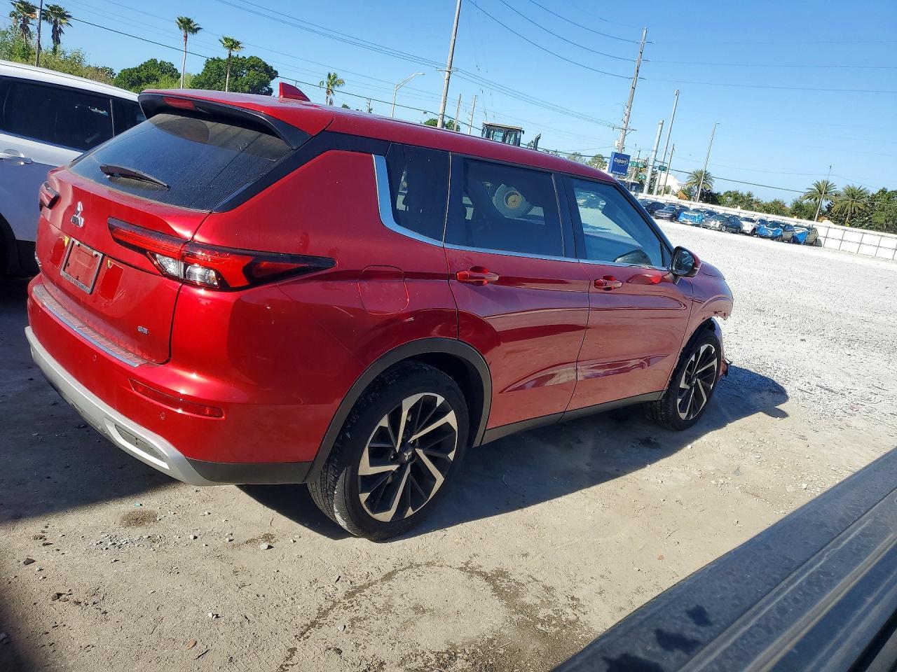 2024 Mitsubishi Outlander Se - Фото 3