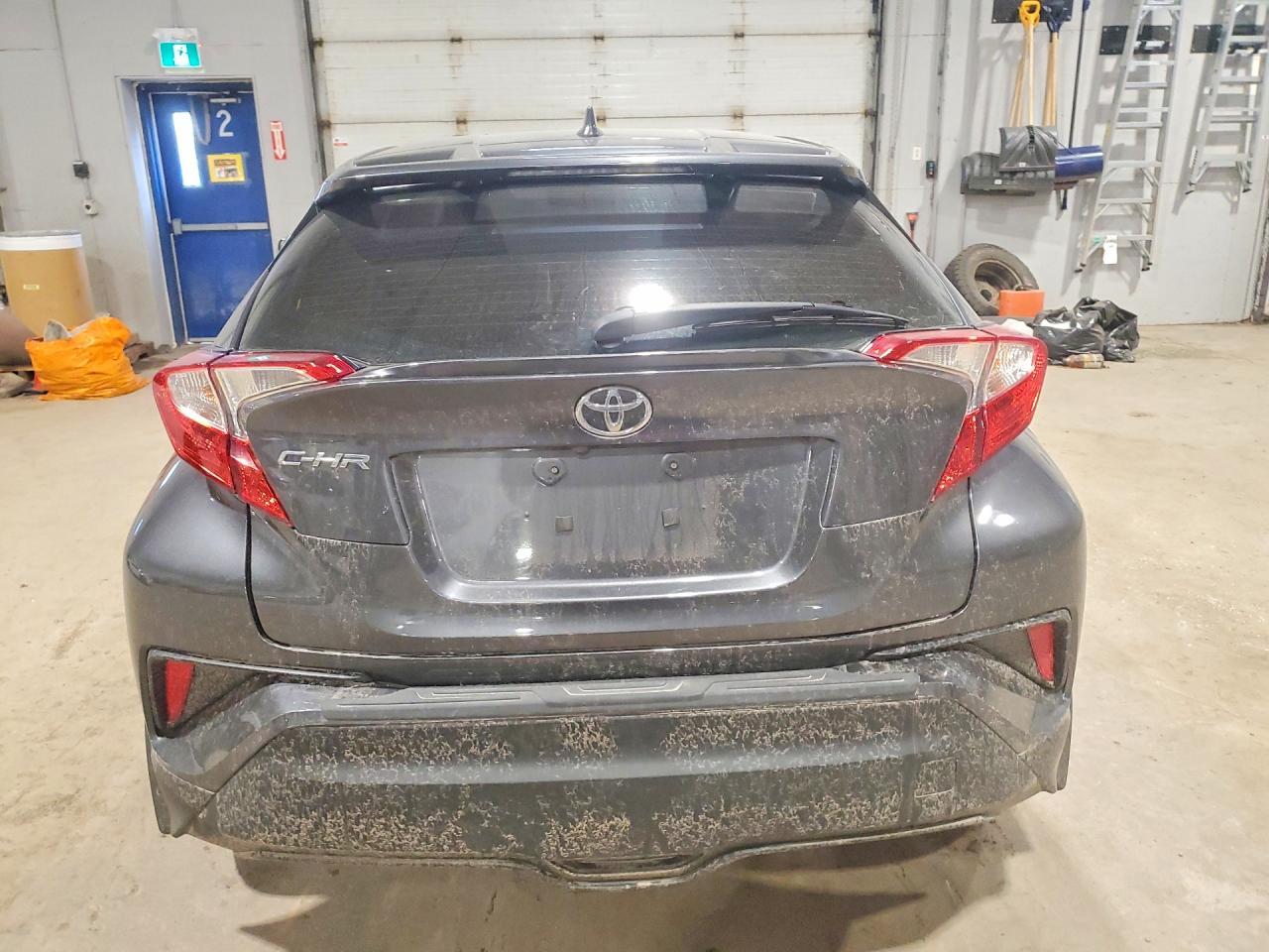 2018 Toyota C-Hr Xle - Image 6